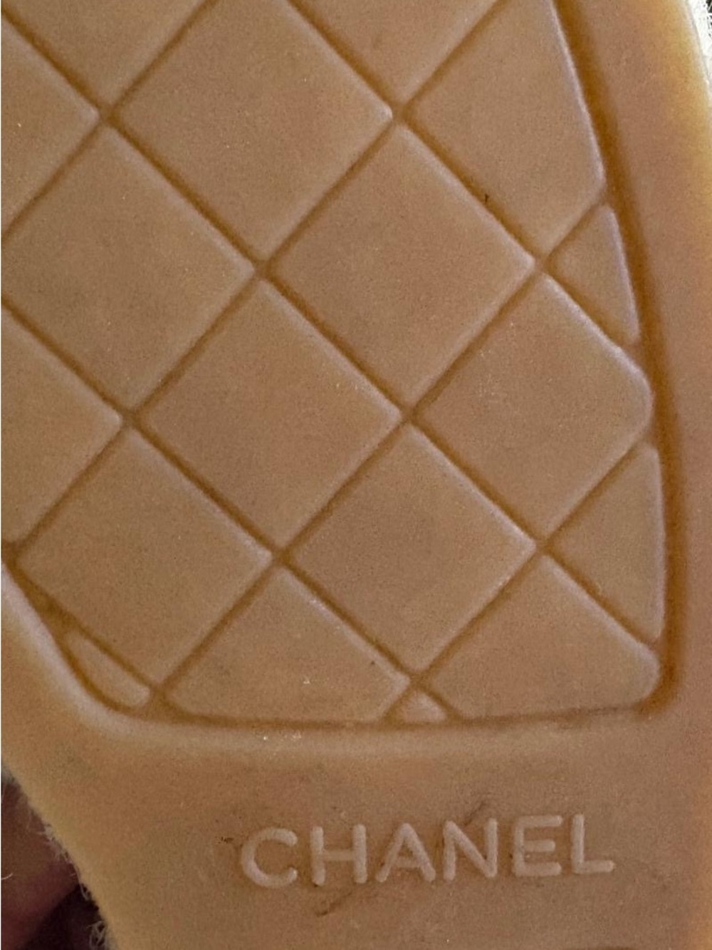 Chanel CC Espadrilles Metallic Bronze Leather Flats Size 37 Made in Spain - Picture 4 of 6
